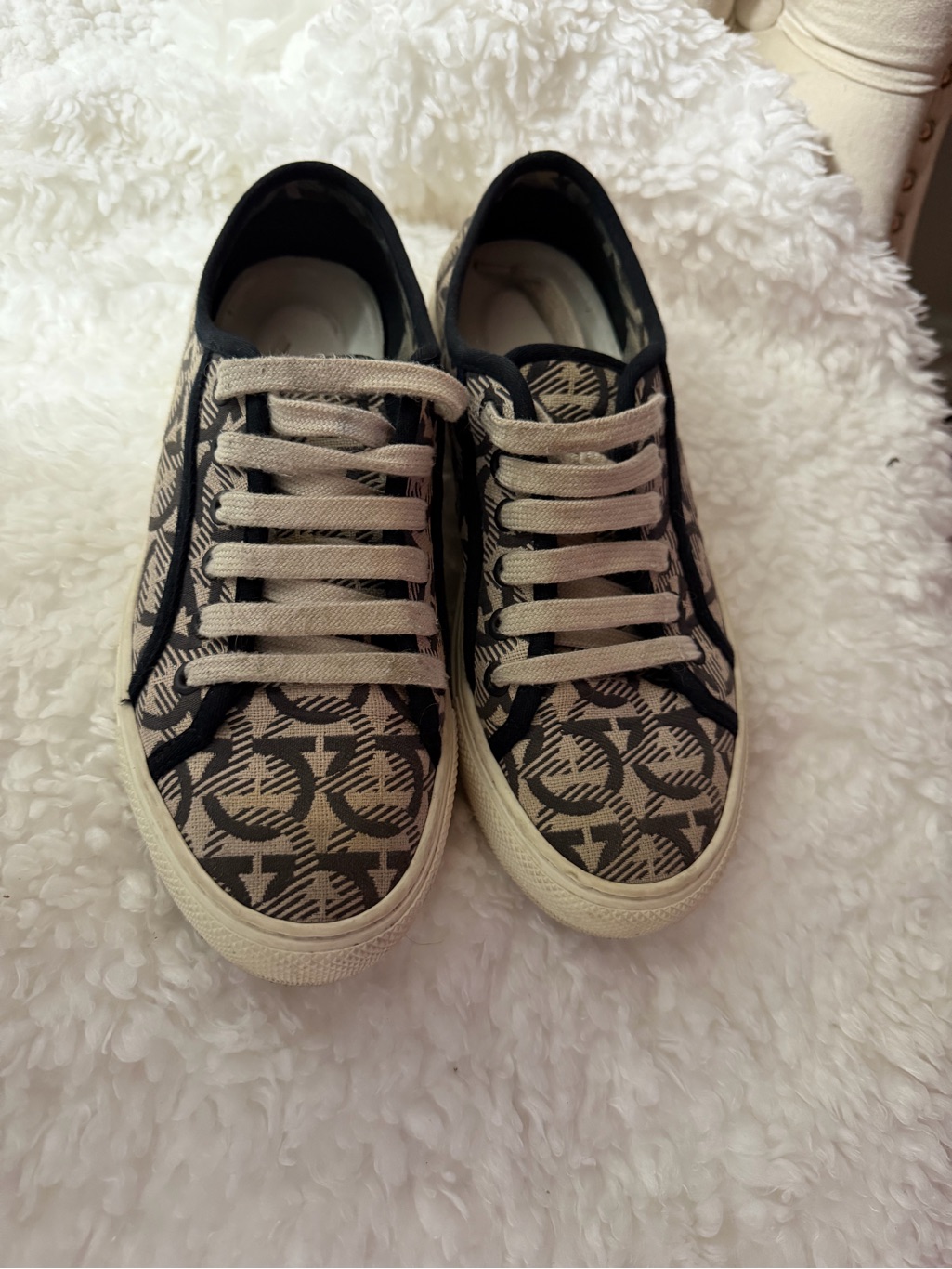 Salvatore Ferragamo Beige And Black Monogram Sneakers